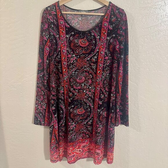 Neiman Marcus Plus Size Fuschia & Paisley Long Sleeved Hippie Midi Shift Dress - Picture 1 of 9